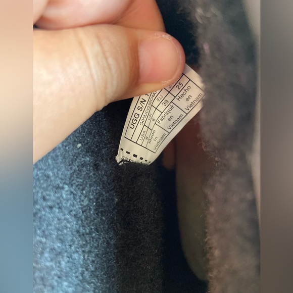 UGG classic clear mini tie dye magnolia fur boots size 8 - Picture 7 of 9